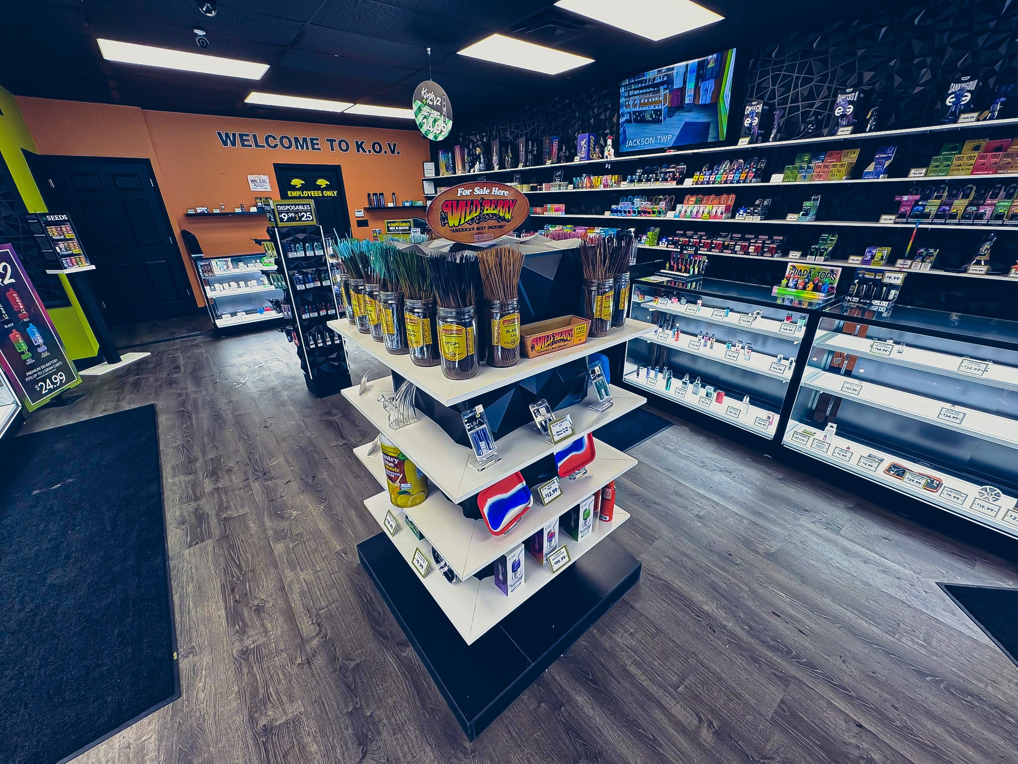 Kings of Vapor and Smoke - Akron, OH - 1286 Canton Road Kings of Vapor and Smoke - Akron, OH - 1286 Canton Road